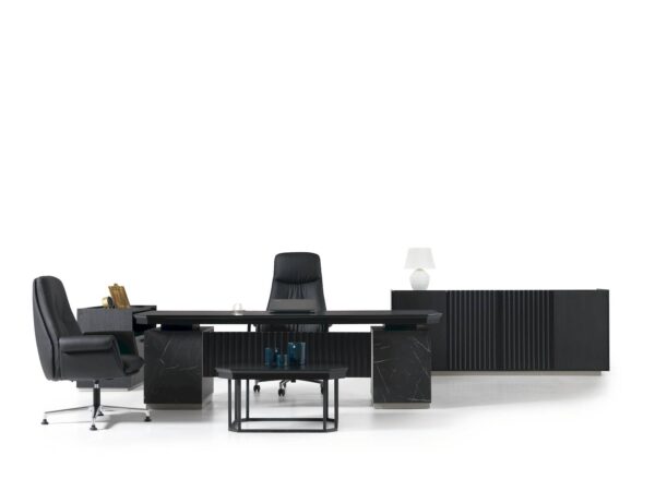 Black02 BLACK